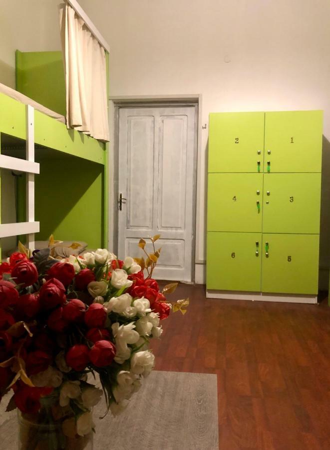 Brobro Hostel Тбилиси Екстериор снимка