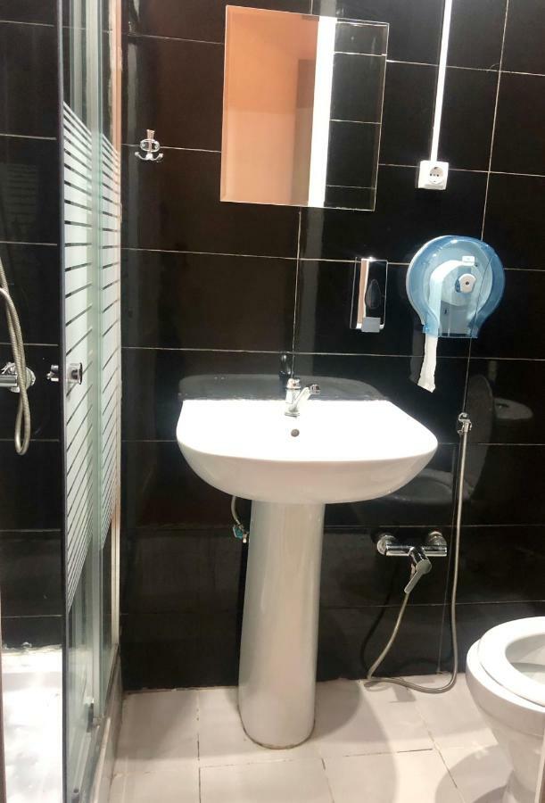 Brobro Hostel Тбилиси Екстериор снимка